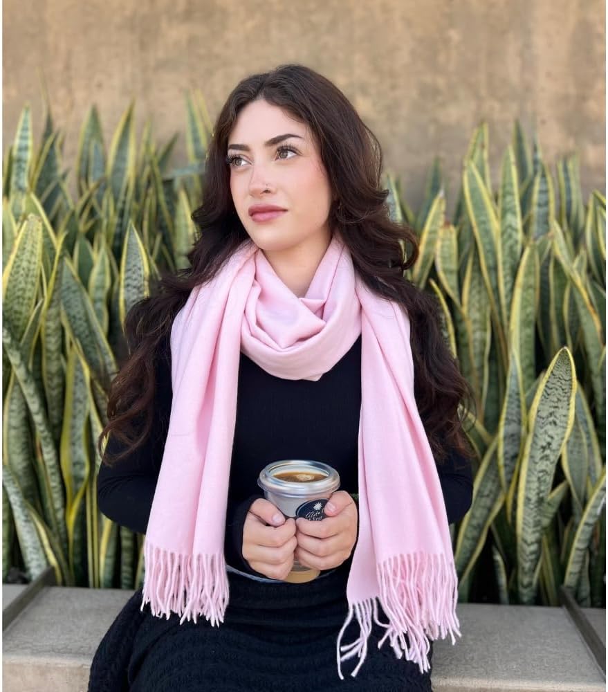 Detalle 1 de Humble Hilo Wool-Blend Scarf