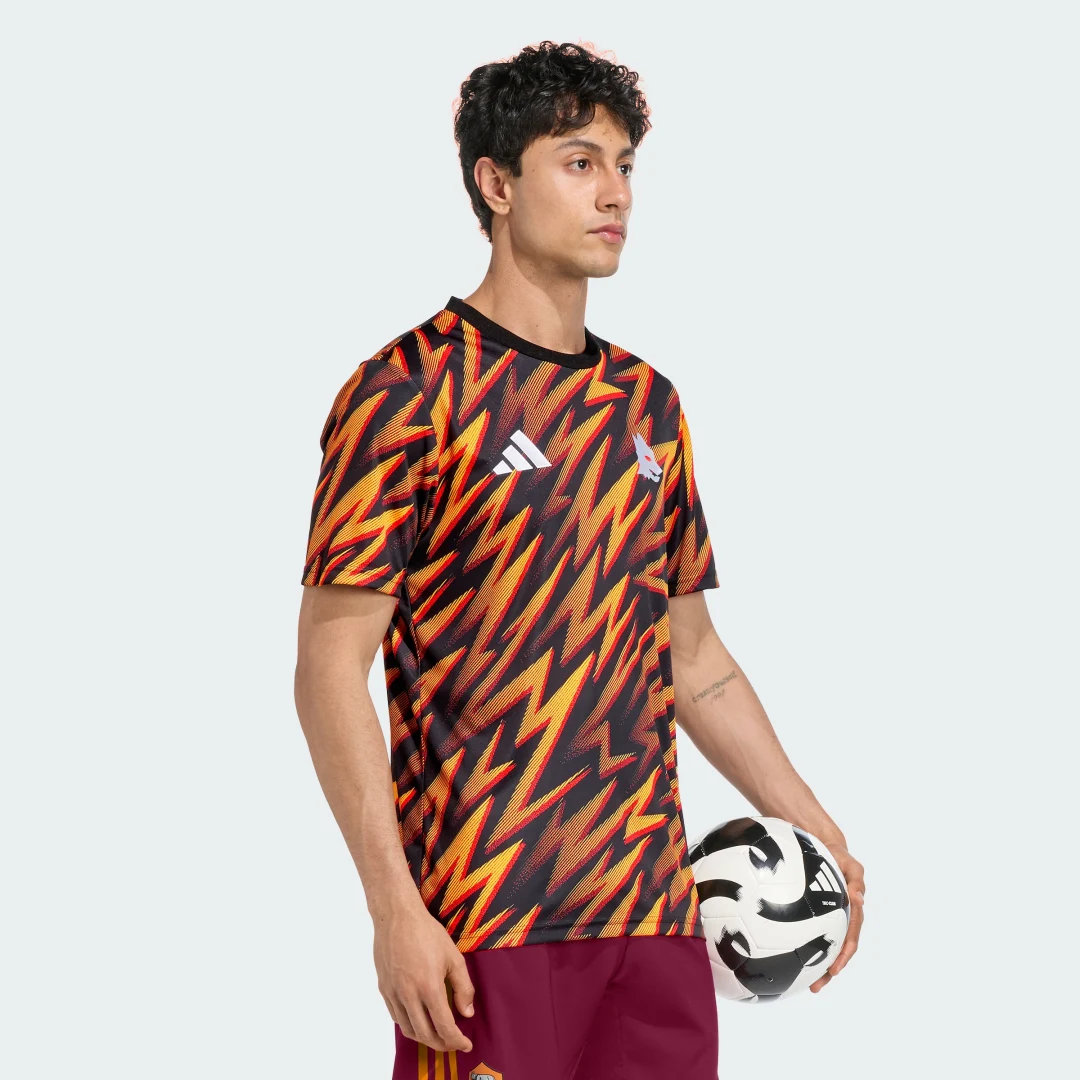 Detalle de Camiseta de calentamiento AS Roma 25/26 de Adidas