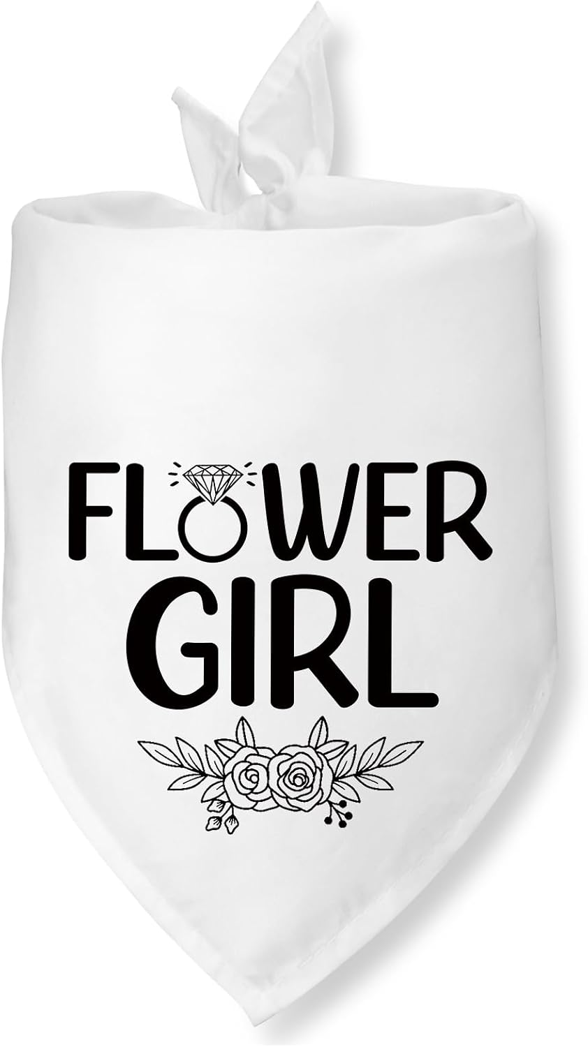 Detalle de Dog Wedding Bandana with Flower Girl Phrase