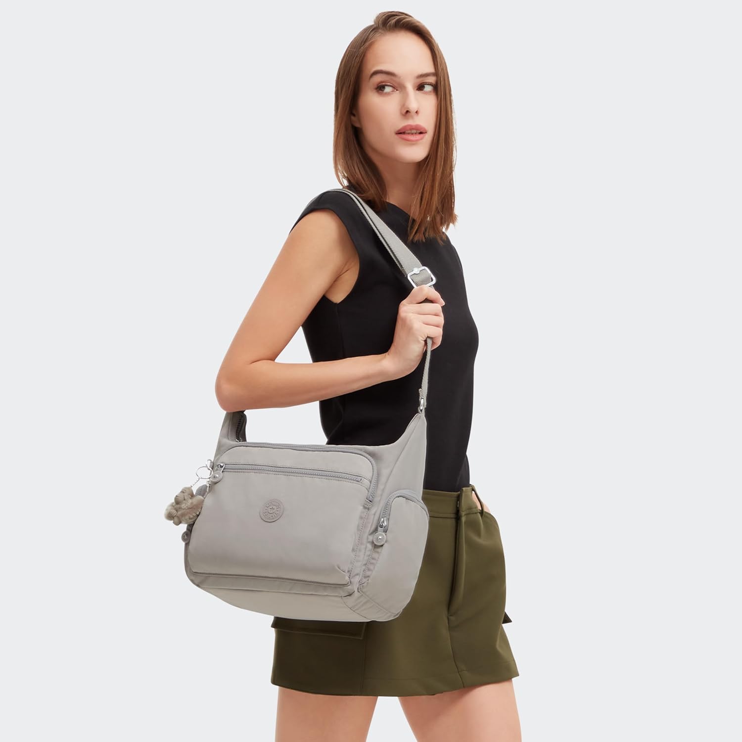 Detalle de Kipling Gabbie: Borsa a Tracolla Media, stile e praticità in tessuto idrorepellente