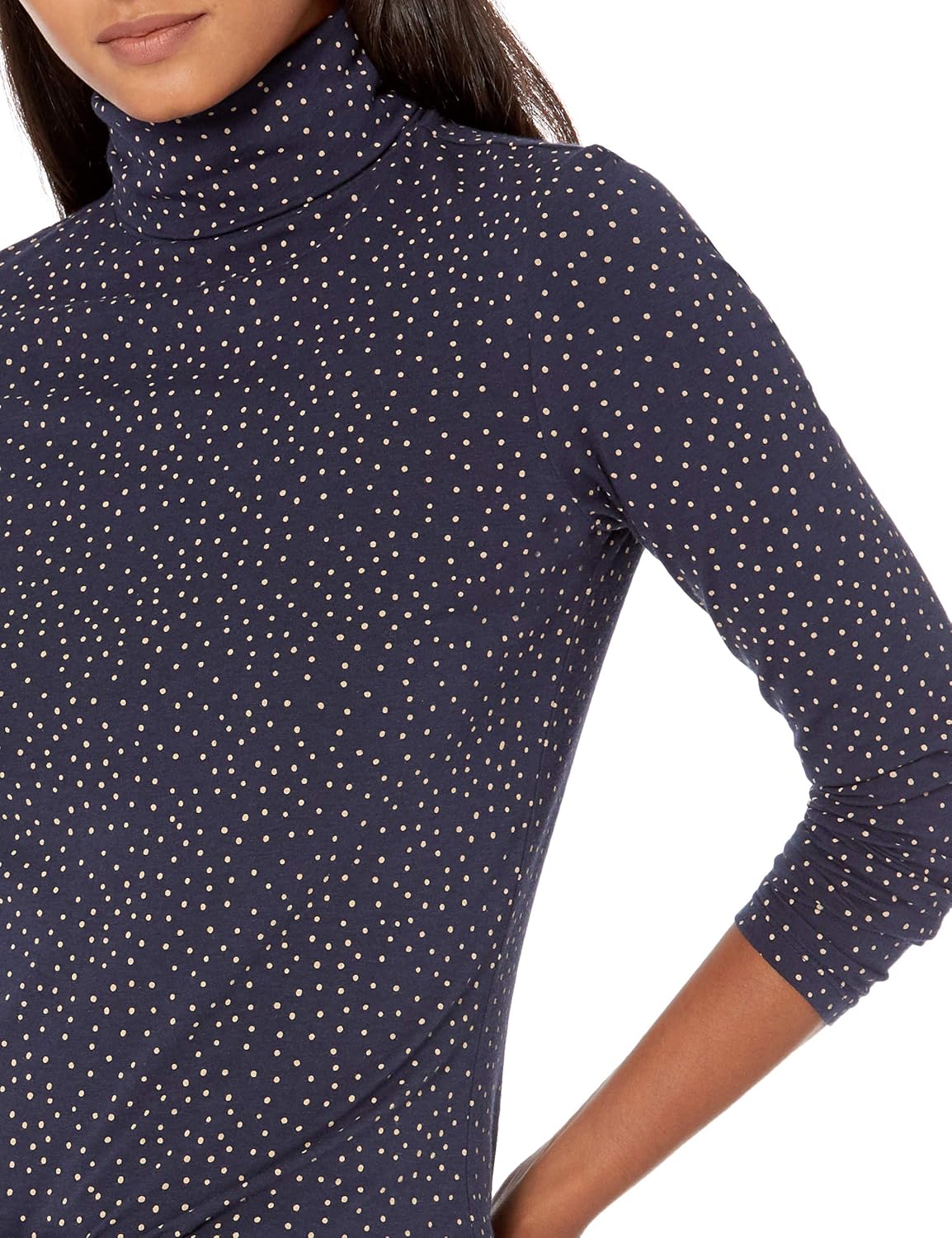 Thumbnail 2 de Amazon Essentials Women’s Turtleneck Long Sleeve Shirt (Plus Size) in soft heavyweight fleece