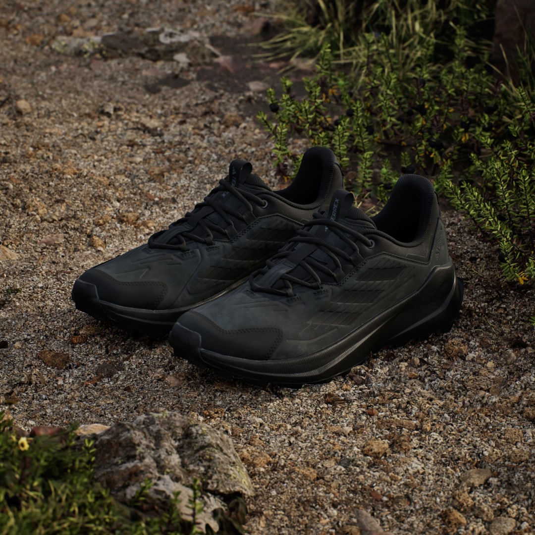 Detalle 2 de Adidas Terrex Trailmaker 2.0 Leather Hiking Negro: Zapatilla para senderismo ligero