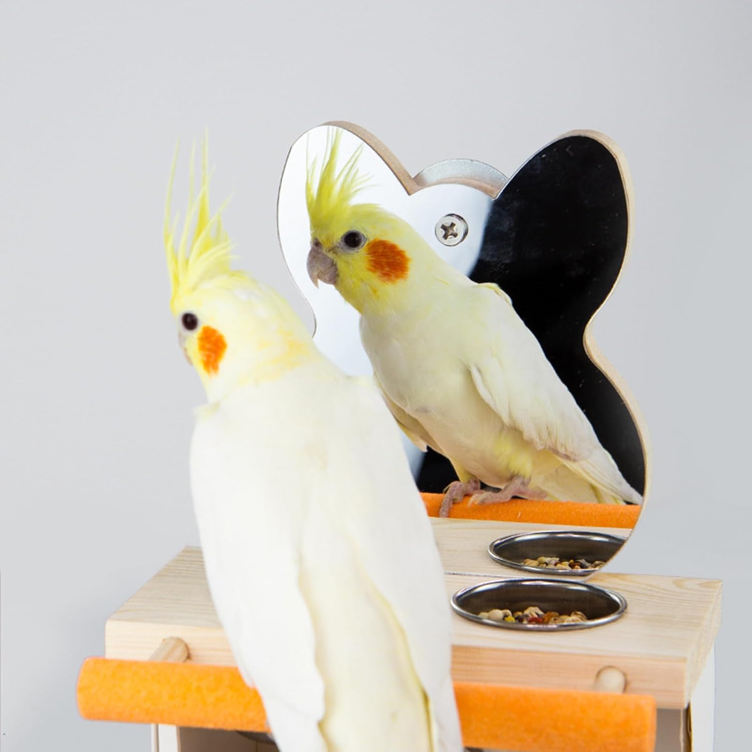 Detalle 2 de Vogelspiegel mit Sitzstange und 2 Fütterungstassen – Spiegel-Kauspielzeug aus Holz für Papagei & Co.