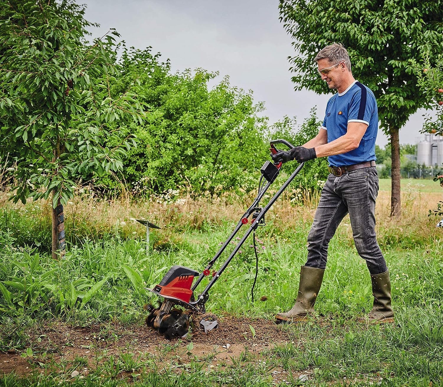 Thumbnail 1 de Einhell GC-RT 1545 M Zappatrice elettrica: potenza, maneggevolezza e versatilità per il lavoro di terreno