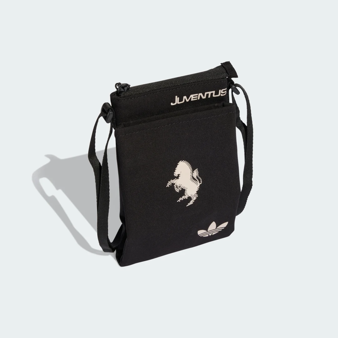 Detalle de Bolso pequeño de la tercera equipación Juventus (negro) de Adidas