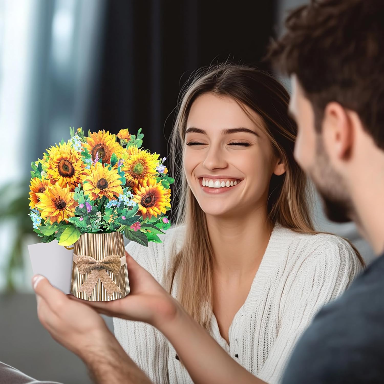 Detalle 2 de Sunflower Big Pop Up Card – 13-Inch Paper Flower Bouquet