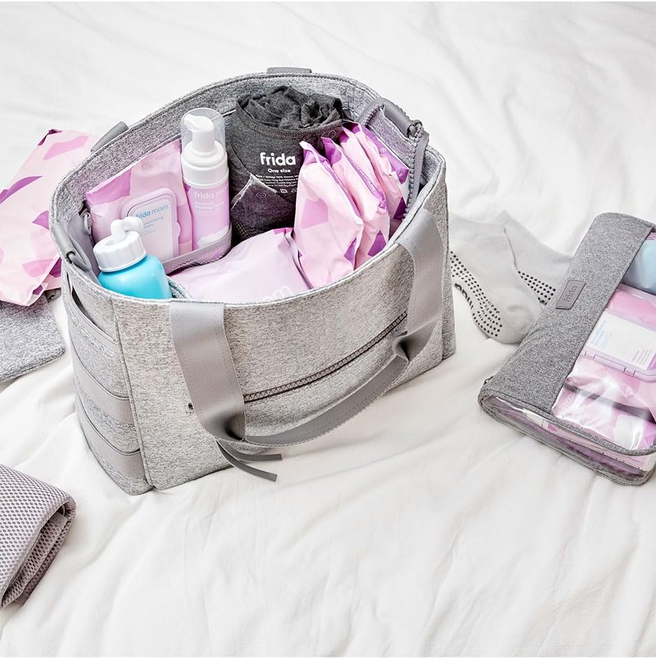 Detalle de Frida Mom 15pc Labor & Postpartum Kit Gift Set: Essential Prep for Labor, Delivery, and Recovery
