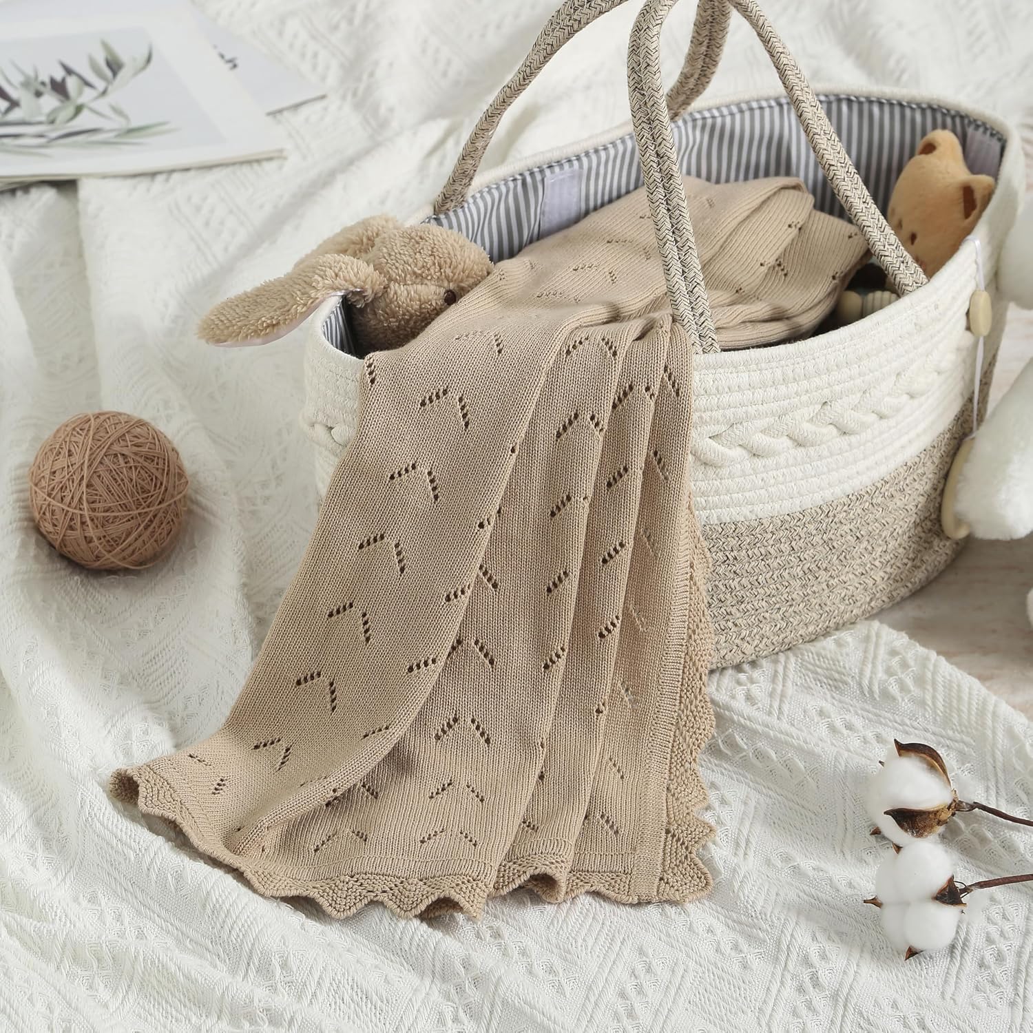 Detalle de Loyfoky cellular cotton baby blanket (100x80cm) – breathable cot & pram swaddle in khaki