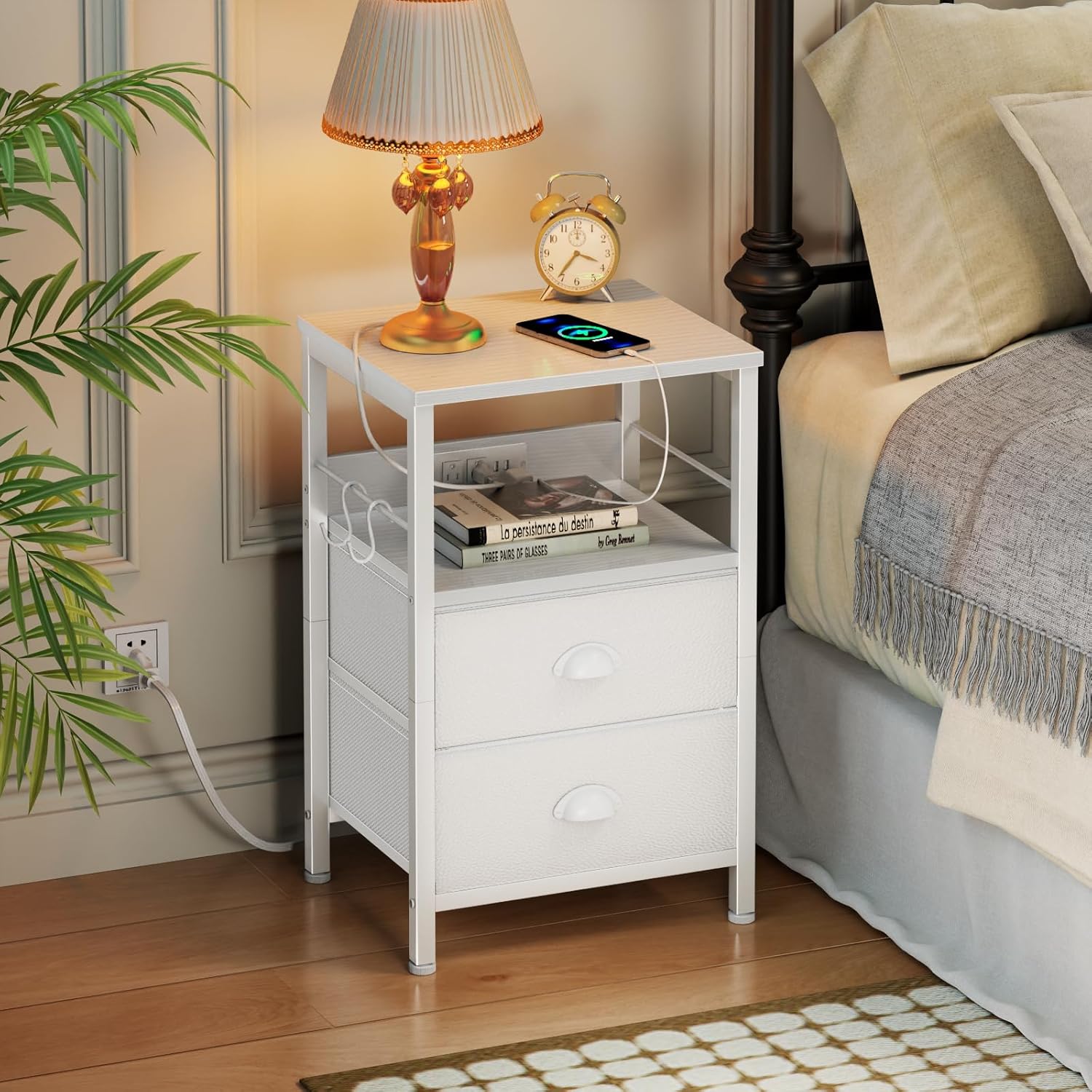 Detalle 2 de Furologee End Table with Charging Station 22.25