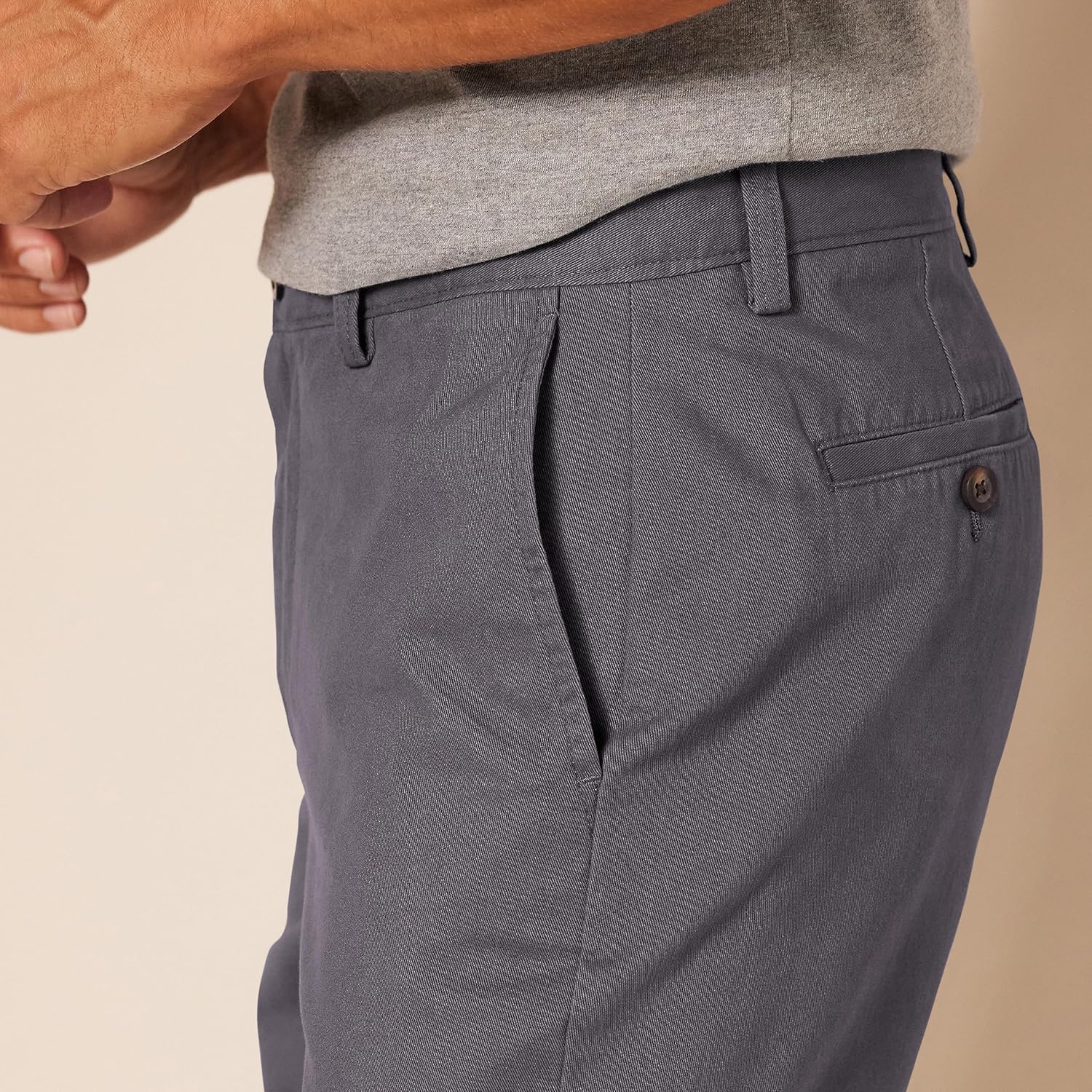 Thumbnail 2 de Amazon Essentials Men's Slim-Fit 9" Chino Shorts Review