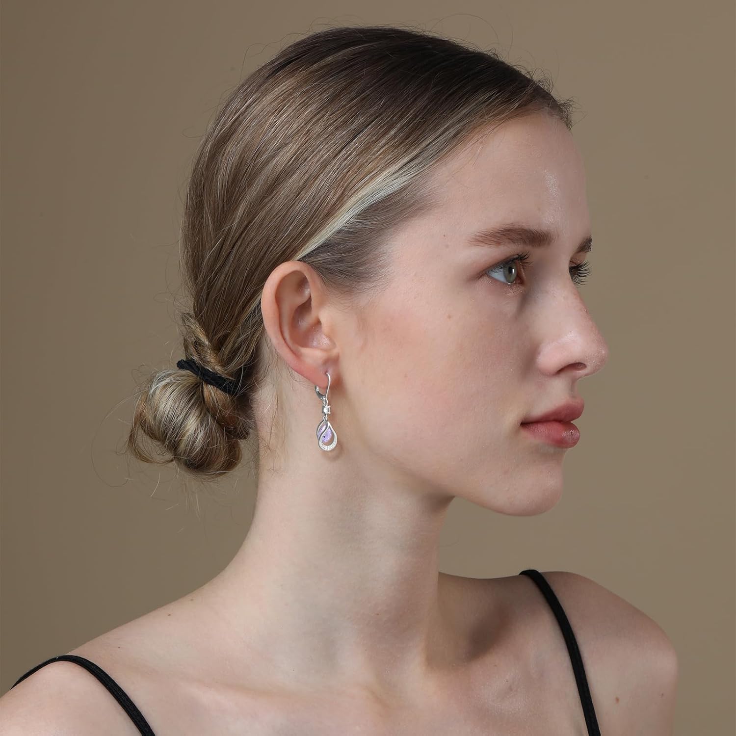 Detalle de Gold Earring Trendy Leverback Birthstone Earrings 14K White Gold Teardrop Dangle – Birthstone June Jewellery