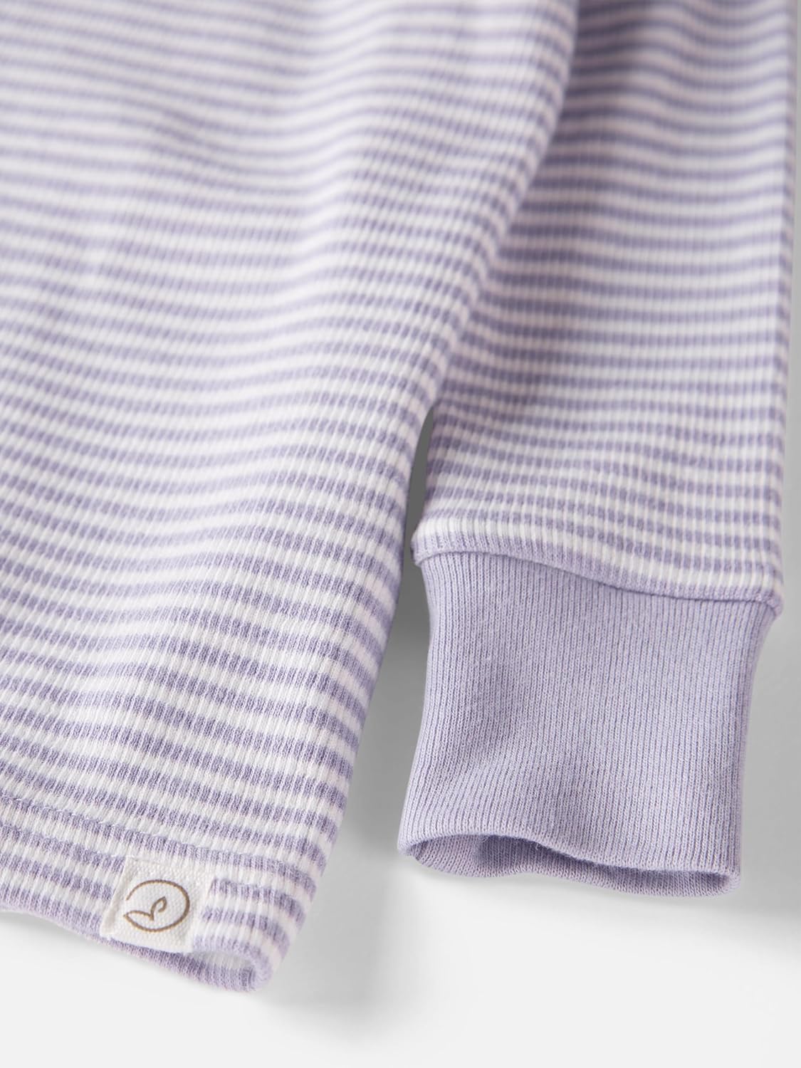 Detalle de Little Planet by Carter's Baby 2-Piece Pajamas Made with Organic Cotton