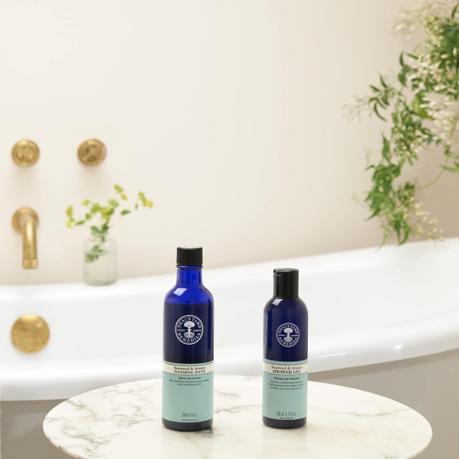 Thumbnail 6 de Neal's Yard Remedies Seaweed Arnica Shower Gel