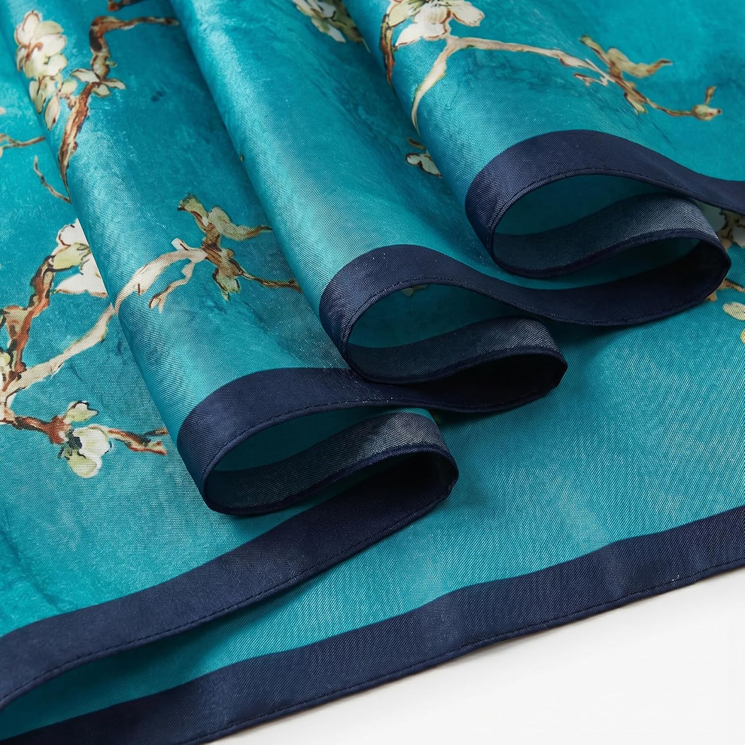 Thumbnail 5 de Trillion London Spring Silk Scarf