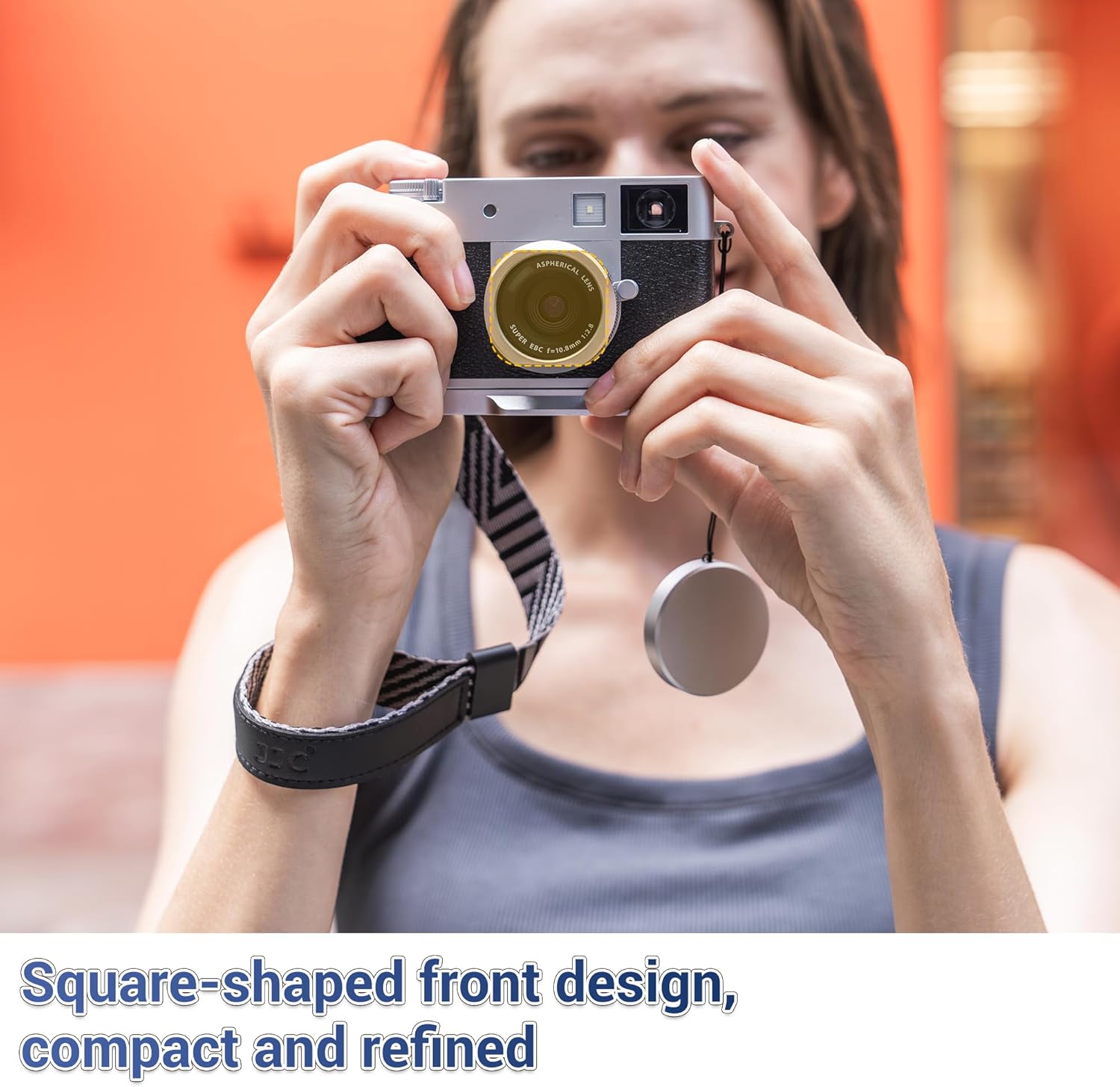 Detalle de JJC Aluminum Alloy Square Lens Hood with Lens Cap for FUJIFILM X Half Cameras (Dark Gray)
