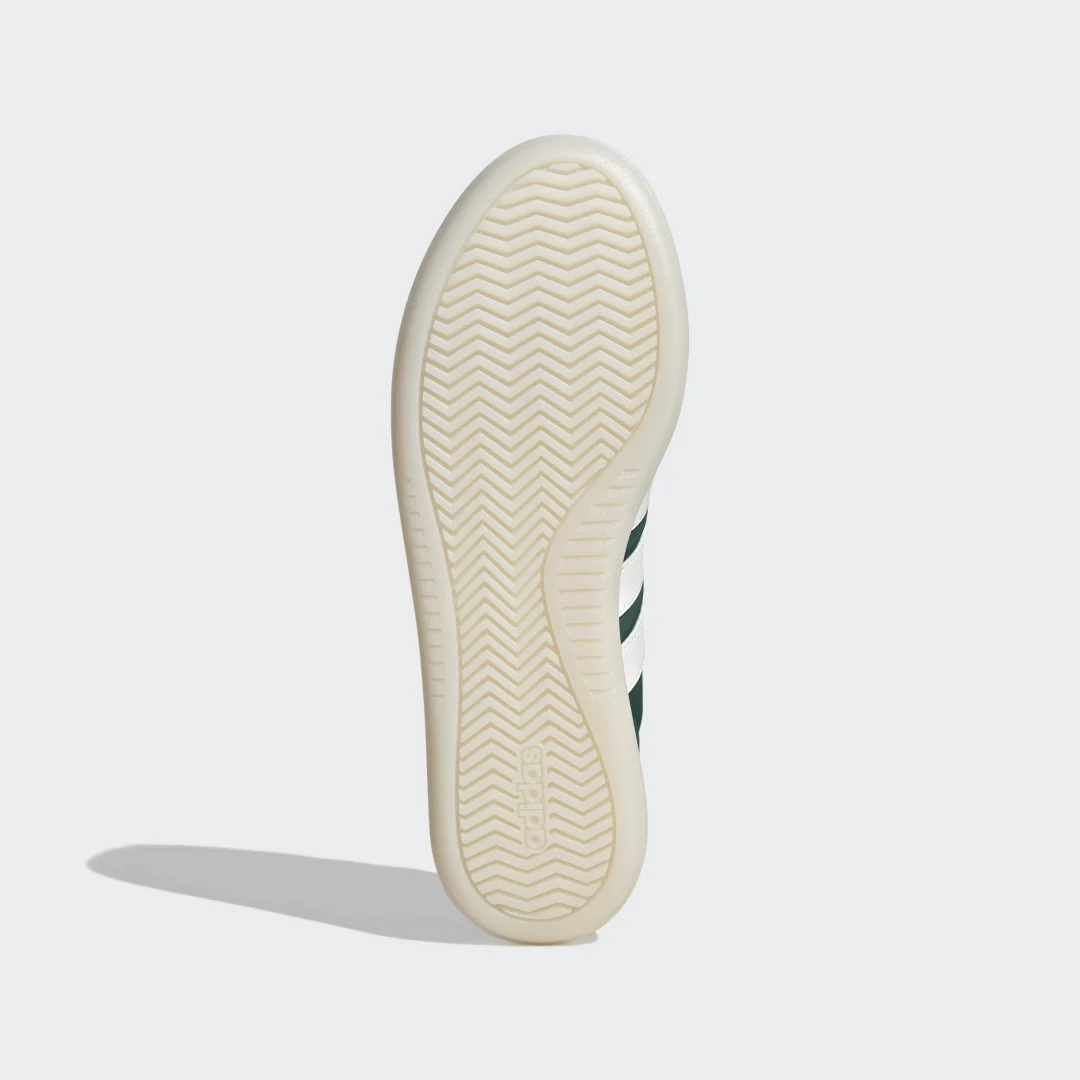 Detalle de Zapatilla Barreda Decode de Adidas: comodidad y estilo en color Verde