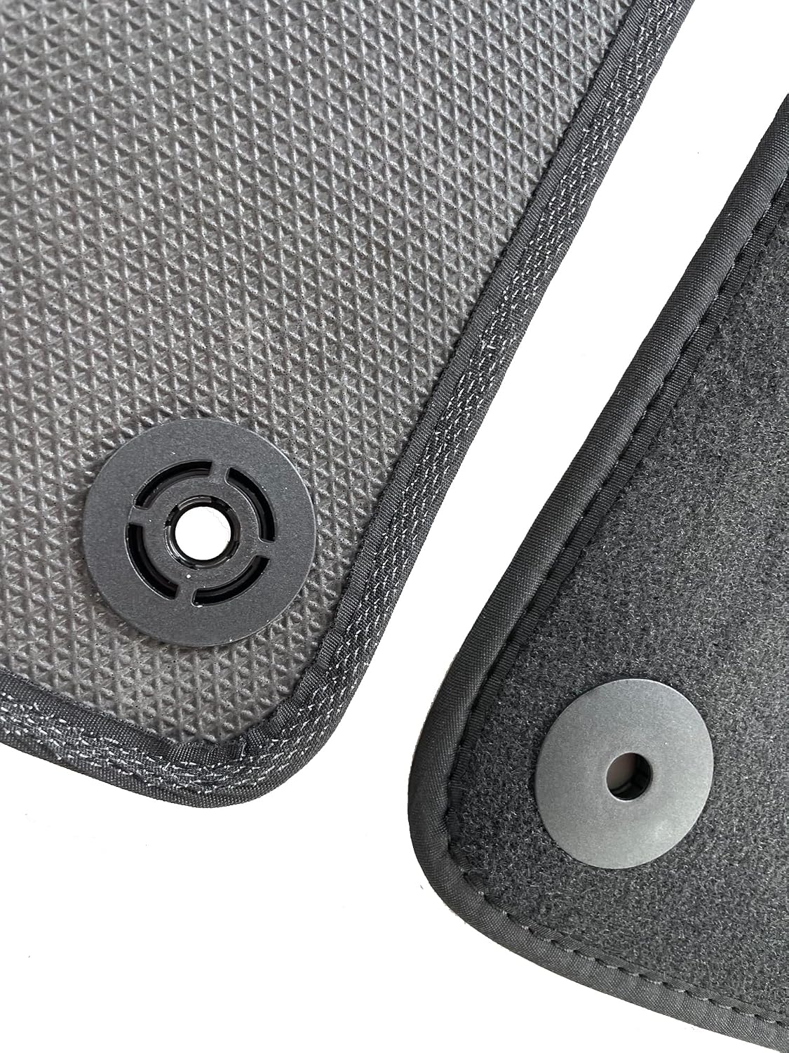 Detalle 1 de MTC Automotive do Audi A3 8P/8PA 2003–2012 – dywaniki aksamitne antracytowe