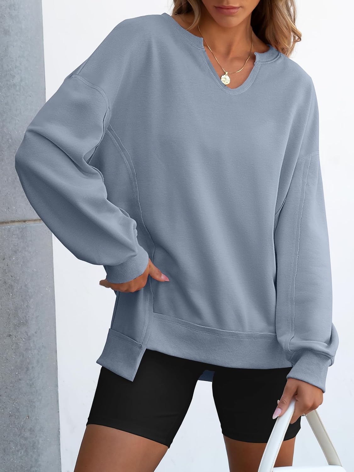 Detalle de ANRABESS Women's Oversized V-Neck Sweatshirt with Patchwork and Longer Hem