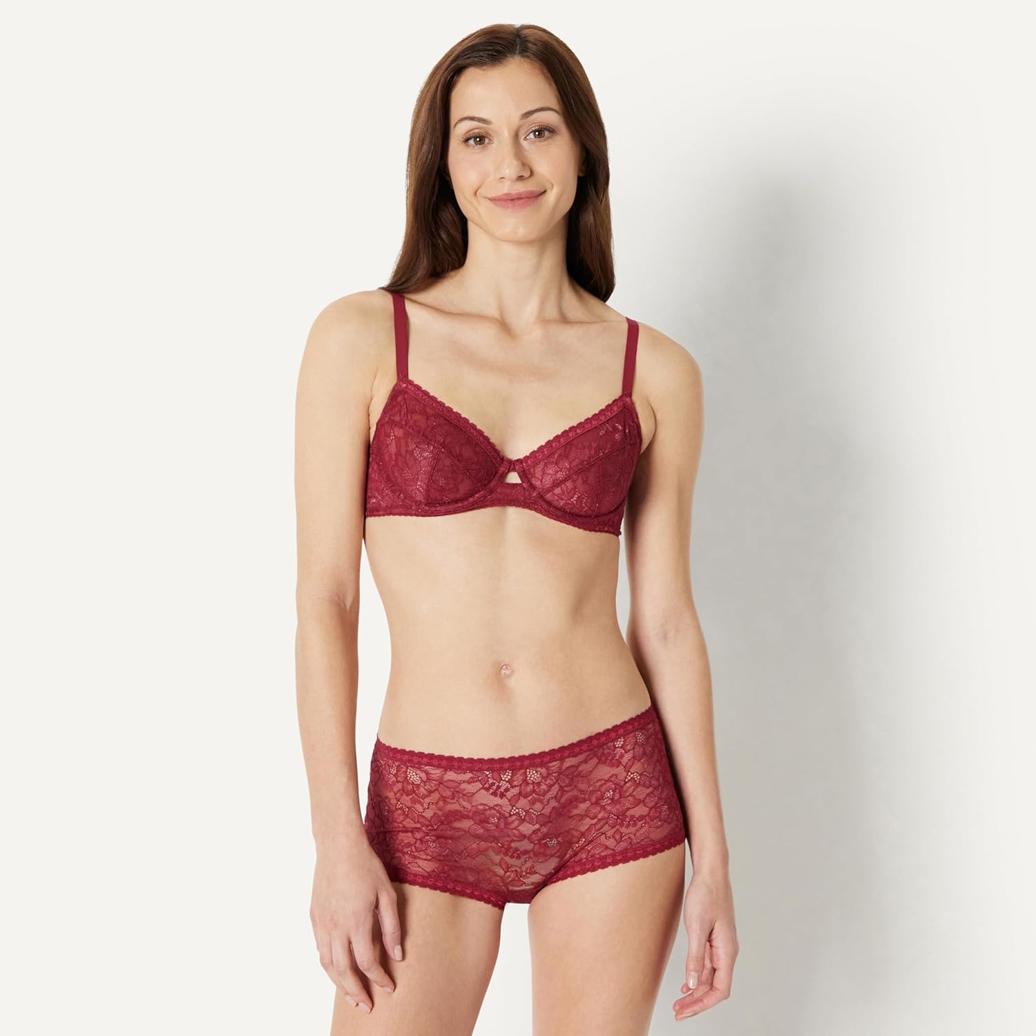 Thumbnail 4 de Amazon Essentials Women’s Stretch All-Over Lace Balconette Bra