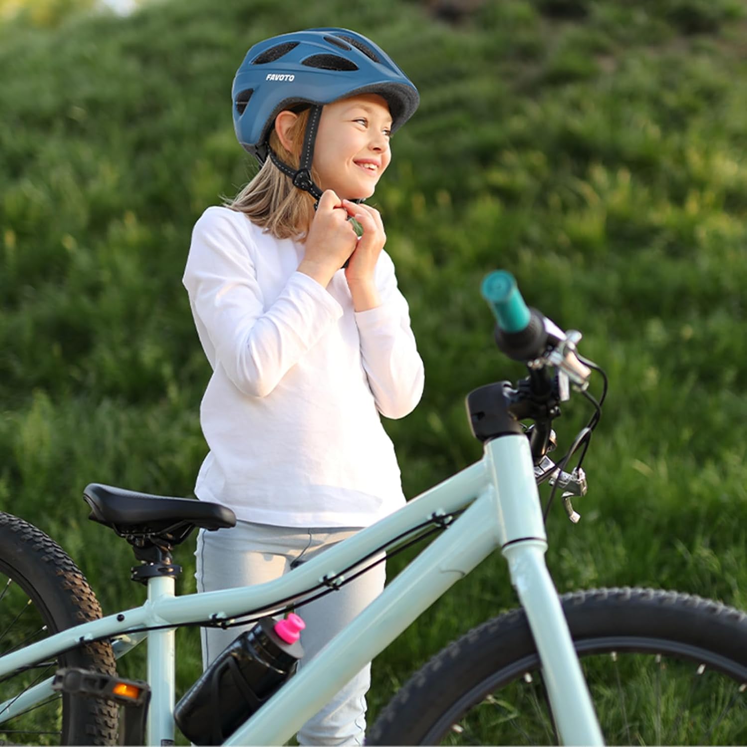 Thumbnail 5 de Favoto Kids Bike Helmet: Adjustable, Lightweight, and Multi-Sport Safety for Young Riders