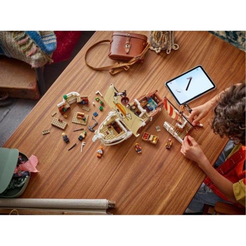 Thumbnail 1 de Set LEGO ONE PIECE Barco Pirata Going Merry (1376 piezas) con 5 minifiguras — colección para fans de anime y LEGO