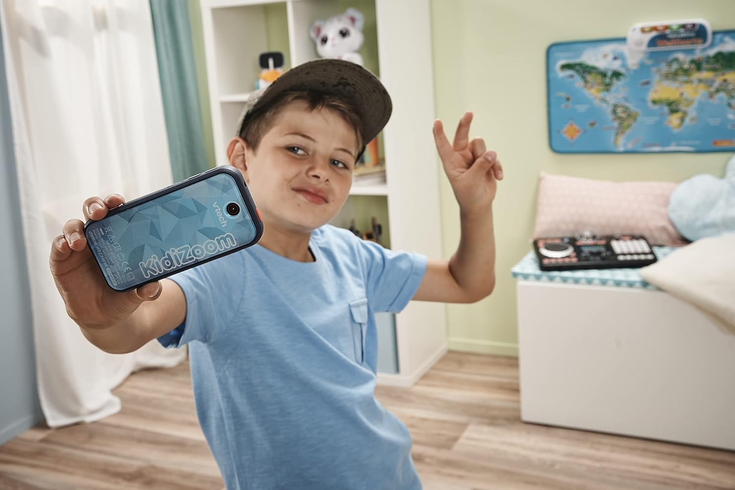 Thumbnail 6 de VTech KidiZoom Snap Touch (Blue) pocket touchscreen camera for kids, dual 5MP