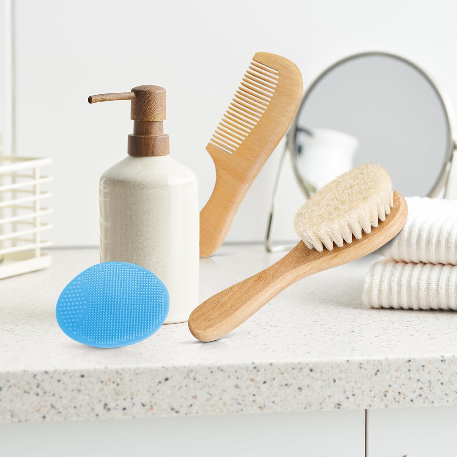Detalle de Molylove 3PCS Baby Hair Brush with Wooden Handle and Comb Set – Natural Goat Bristles for Newborns & Toddlers