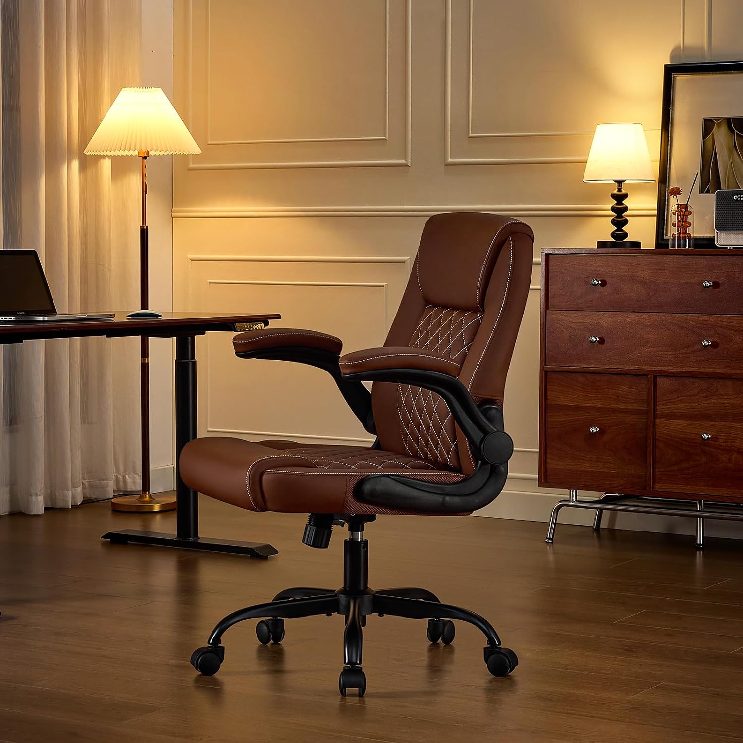 Detalle 2 de Deroavixe YZ-5272-BRN-US Executive Office Chair, Brown PU Leather, Flip-Up Arms