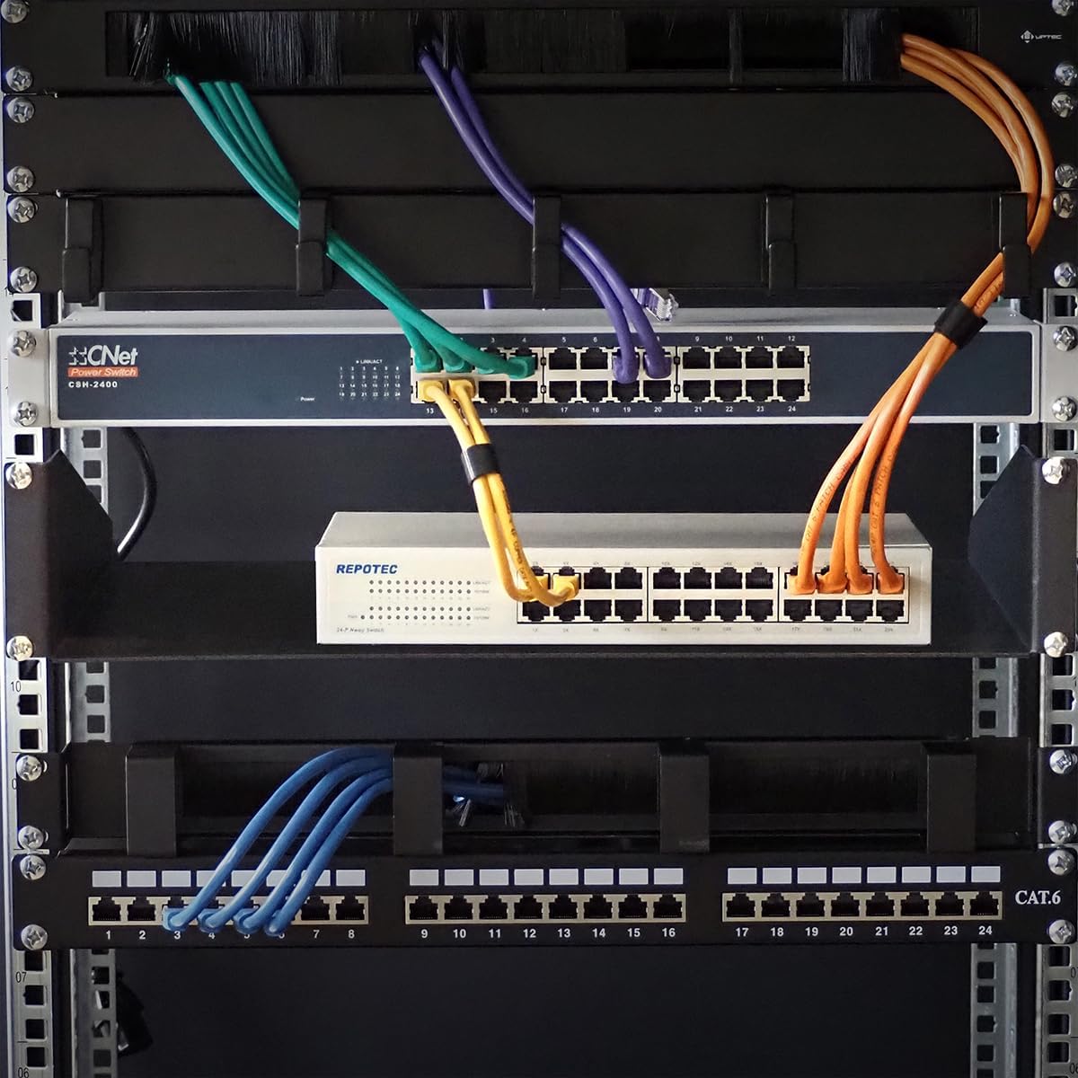 Detalle 2 de WAYTEX 37467 półka do szafy rack 19 cali, 2U, głębokość 400 mm