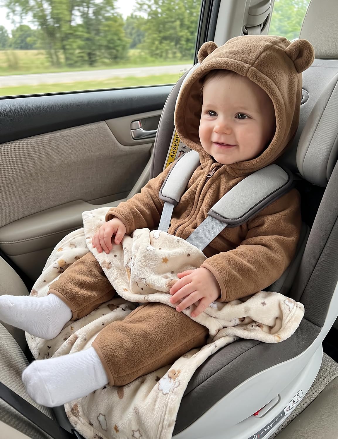 Detalle 2 de Babymine Newborn Bear Snowsuit, Winter Fleece with Hood, Mittens and Footies