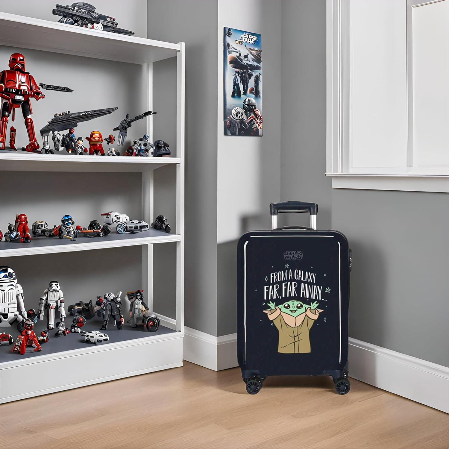 Detalle 2 de Star Wars The Child Far Way: Valigia cabina rigida in ABS, 34 L, 4 ruote e chiusura a combinazione