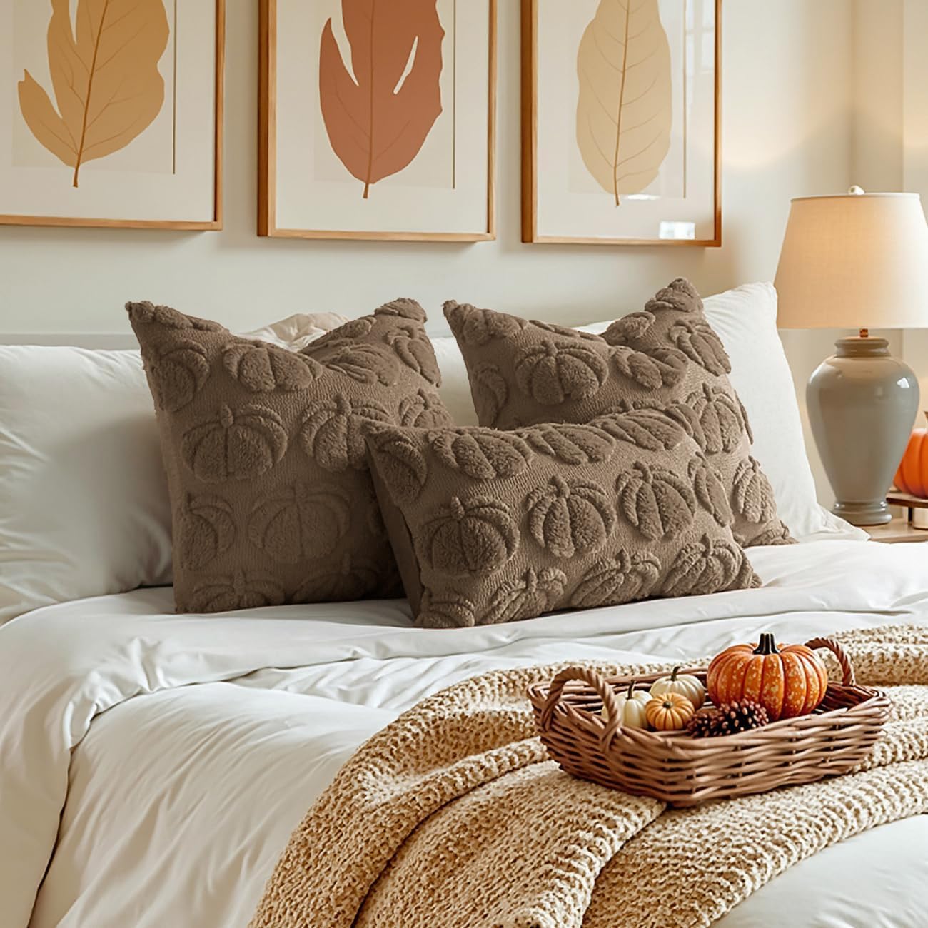 Detalle de MIULEE Fall Pumpkin Pillow Covers, 20x20 Coco Brown Faux Fur, Set of 2