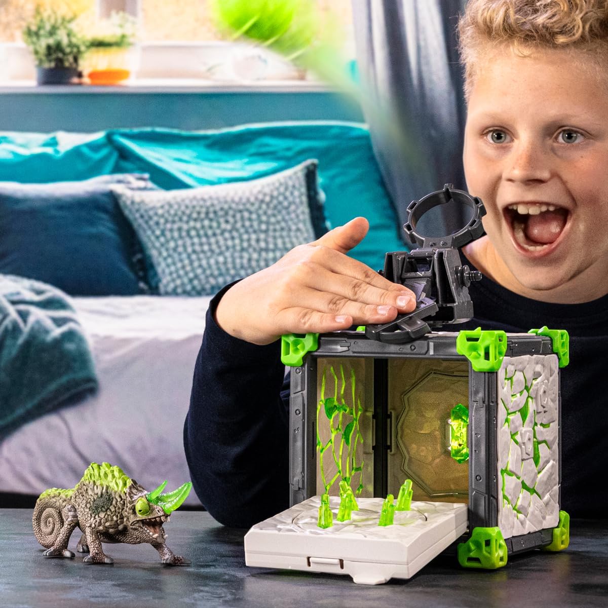 Detalle 2 de SchLEICH Eldrador Creatures BattleCave Steinchamäleon 42677 34 Teile