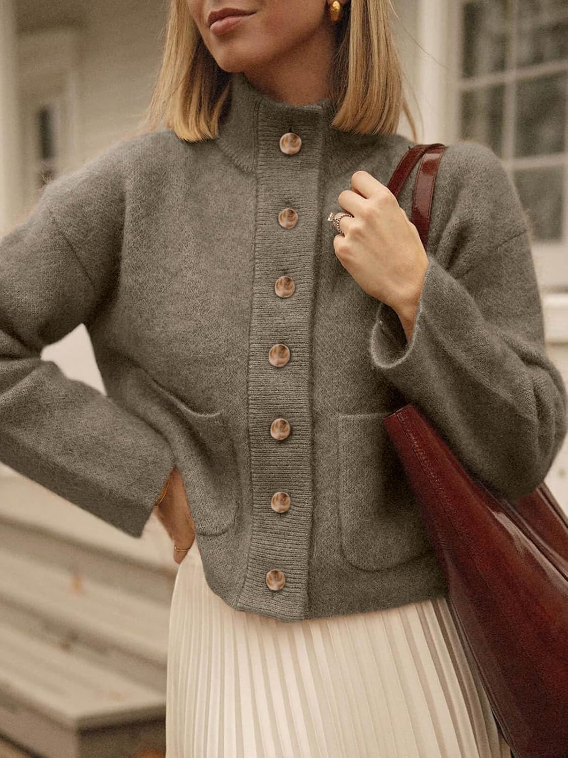 Detalle 2 de Cicy Bell Chunky Knit Cardigan Sweater with Pockets