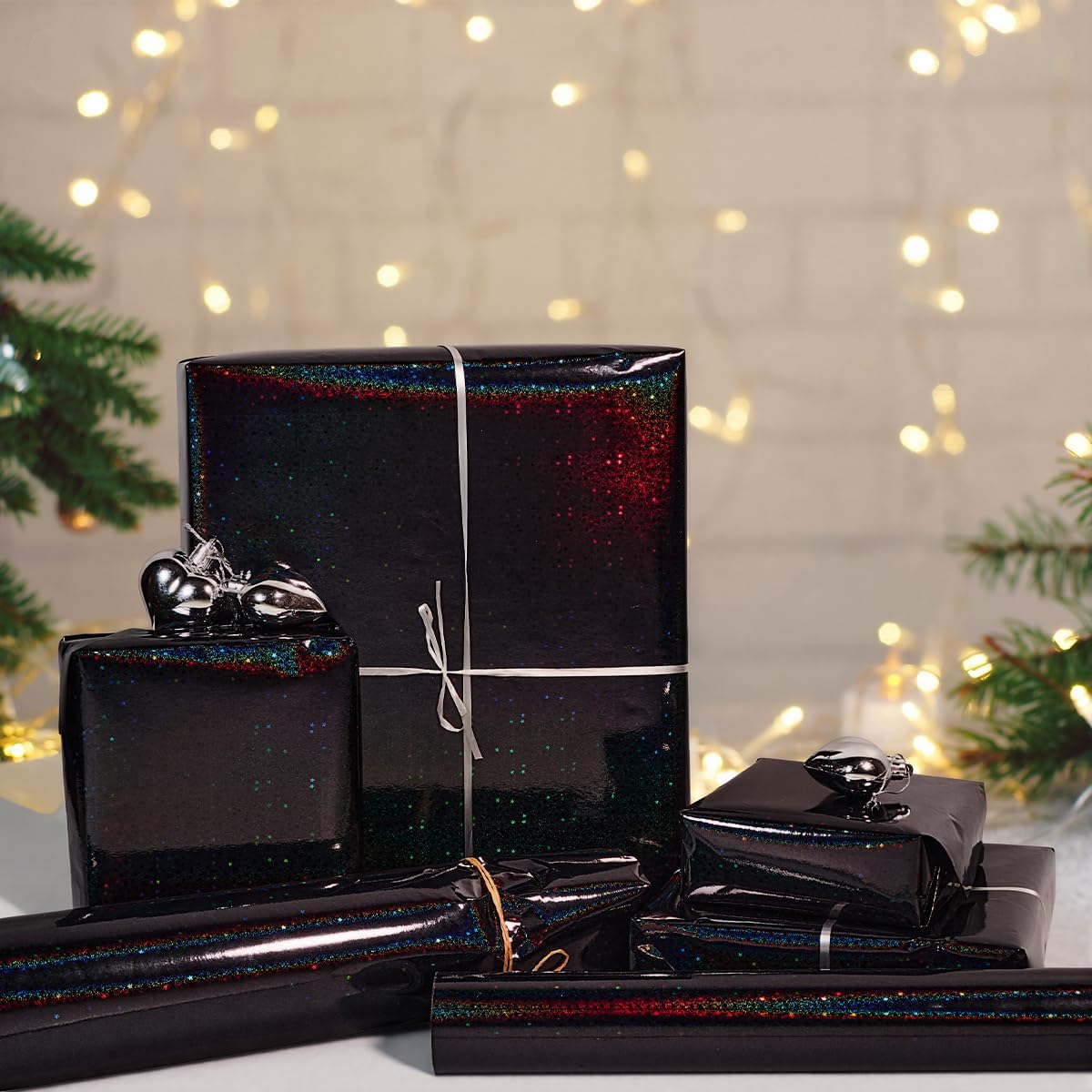 Detalle de Black Holographic Wrapping Paper Roll, 43cm x 10m – Black Metallic Gift Wrap with Shiny Stars
