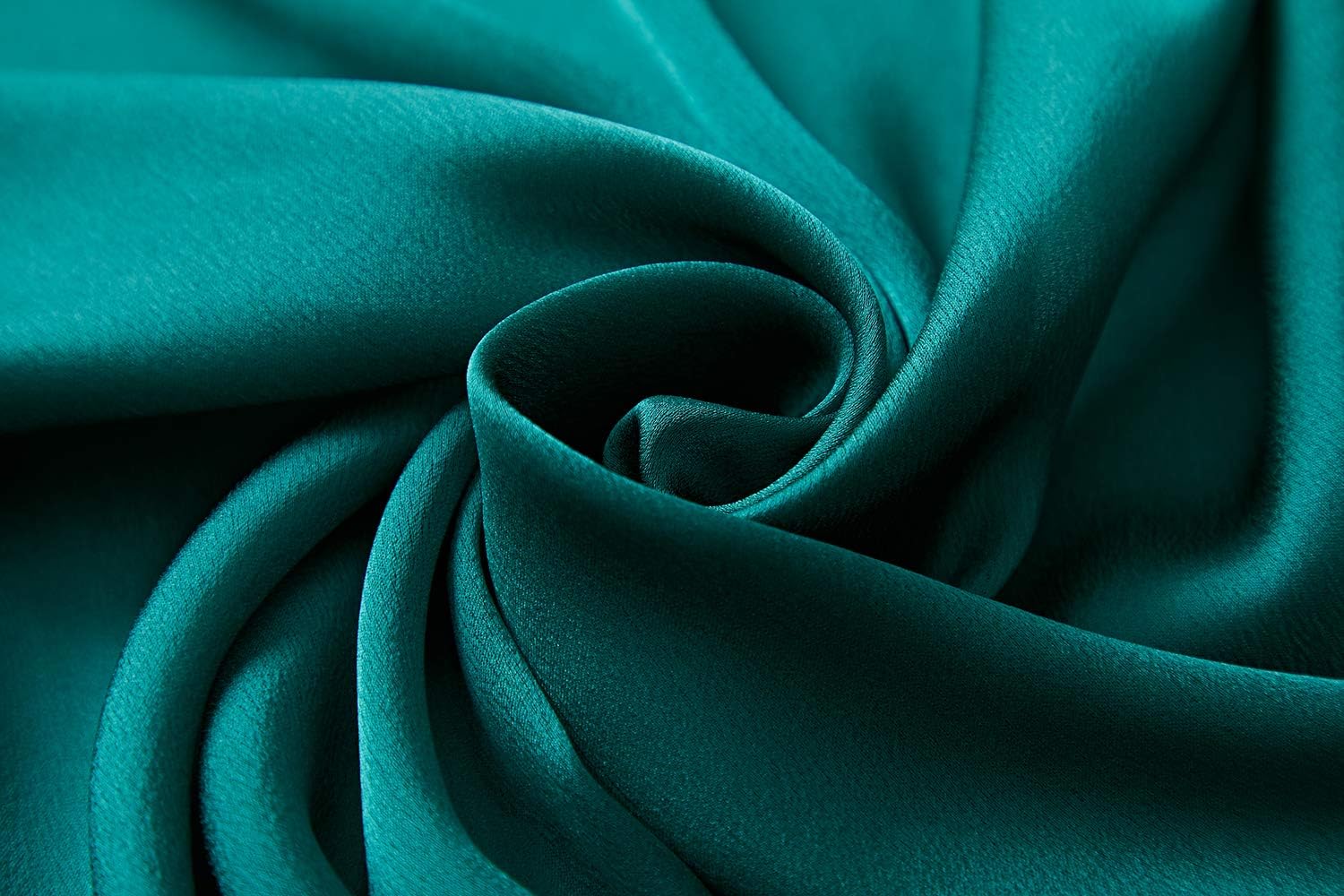 Detalle 2 de CYZLANN 100% Silk Women’s Scarves: Lightweight, Long Silk Shawl for All Occasions