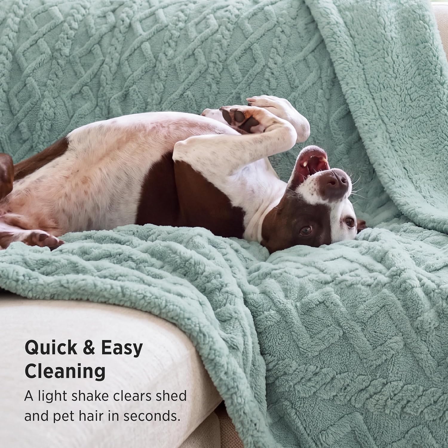 Detalle de Bedsure Sherpa Fleece Blanket, Queen 90x90 Inches, Sage Green Cable Jacquard