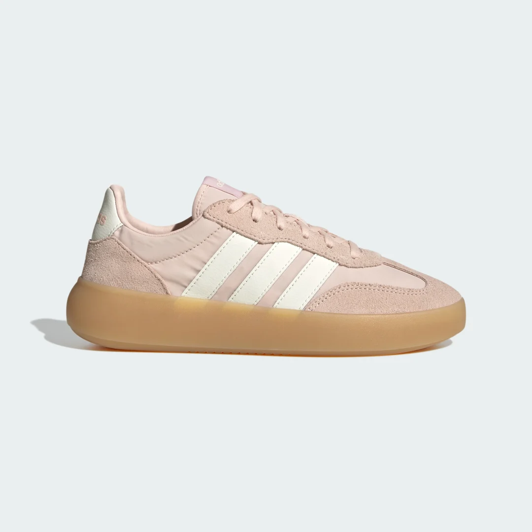 Detalle de Adidas Barreda Decode, zapatillas rosas para looks informales