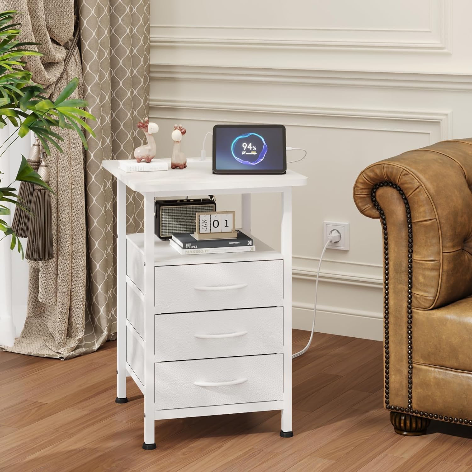 Detalle 2 de GYIIYUO Night Stand Set 2 with 19" x 15" Tabletop, 3 Drawers & Charging Ports