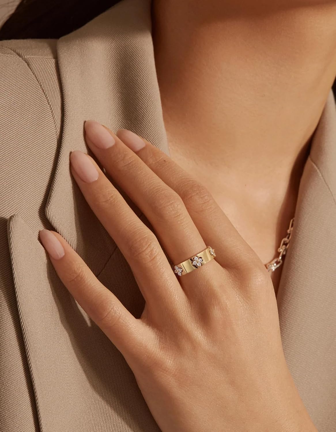 Detalle de TIMELESSTAR Moissanite Ring 14K Gold Plated