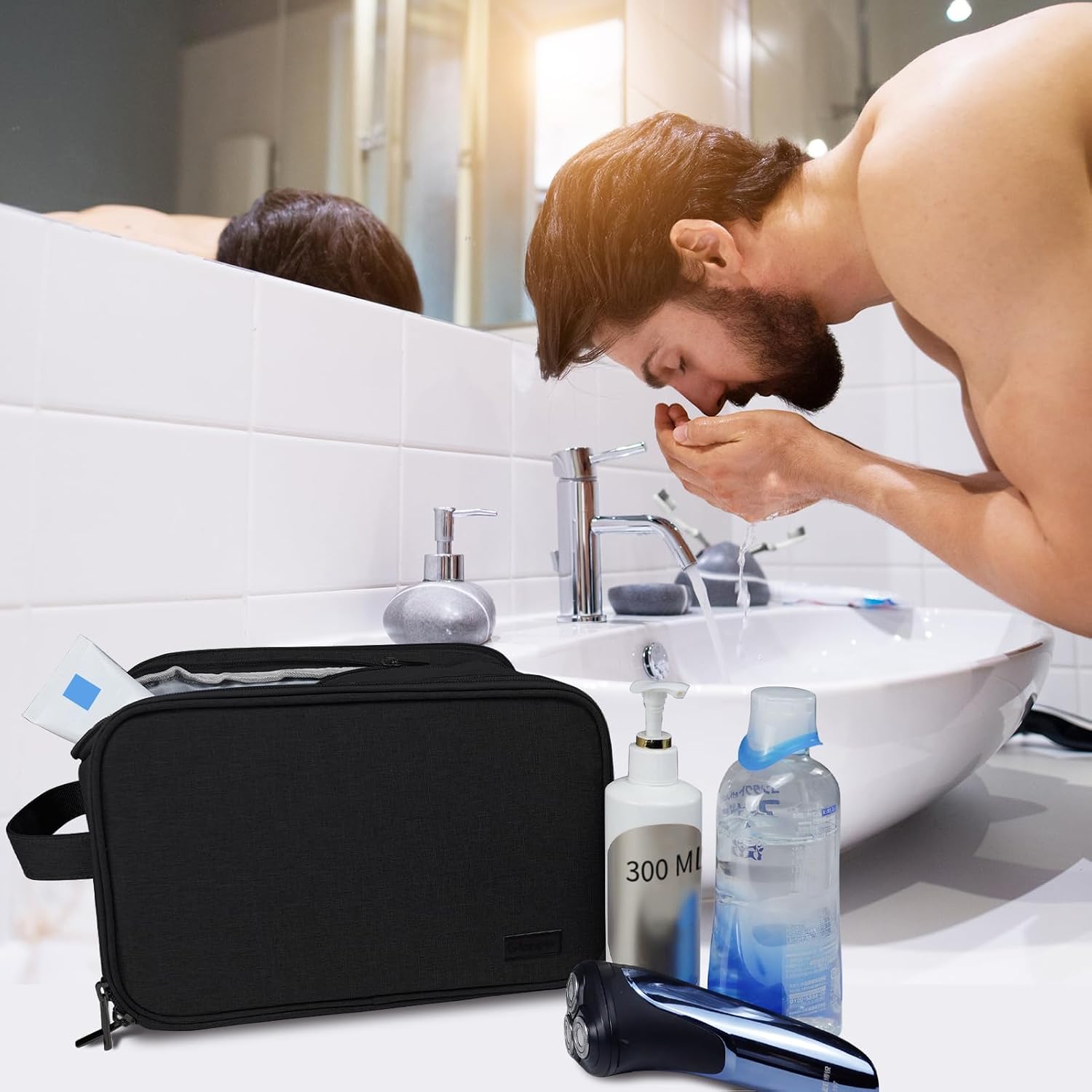 Detalle de Gloppie Water-Resistant Toiletry Bag 12.2in