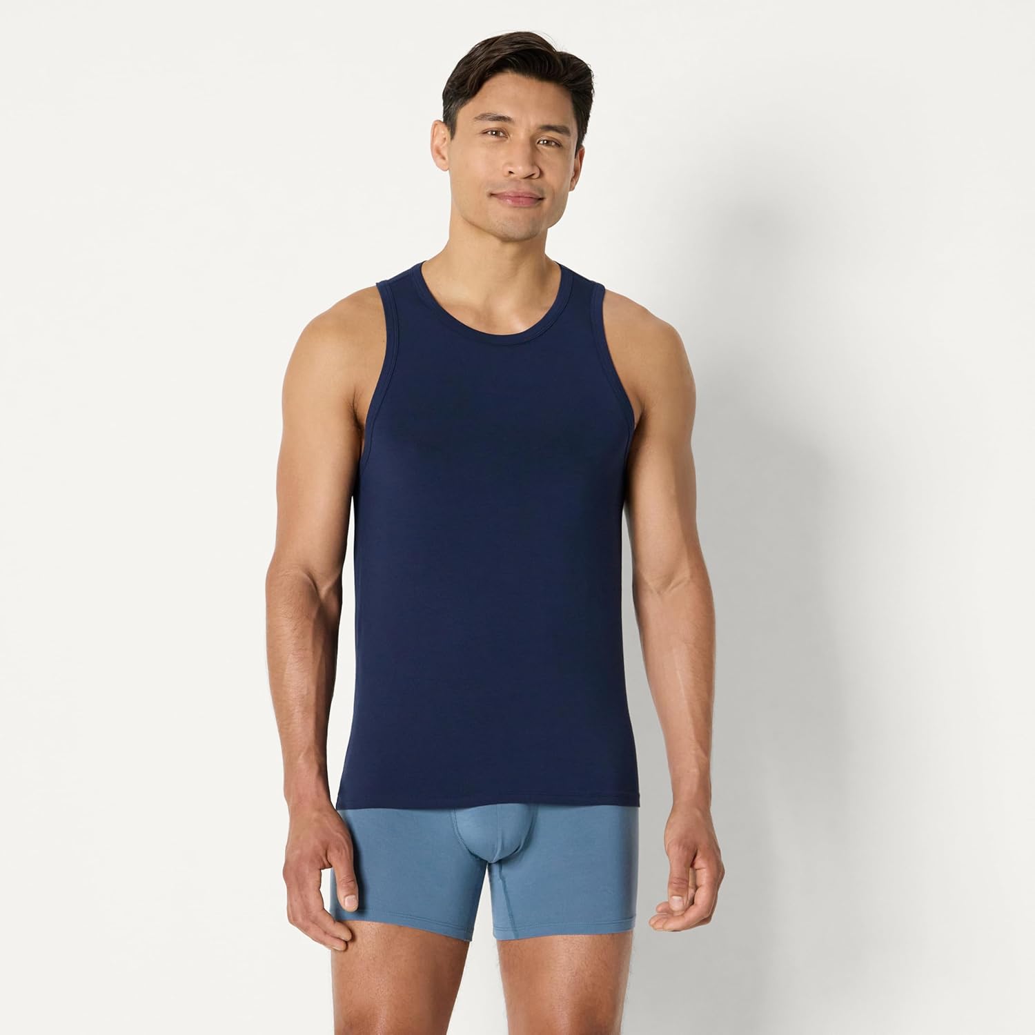 Thumbnail 4 de Amazon Essentials Men’s Sleeveless Super Soft Modal Vest (Slim Fit)