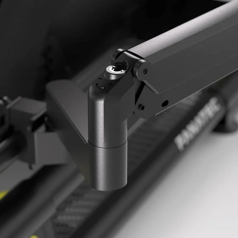 Detalle 1 de Fanatec CRD-9900015-WW: Bandeja para teclado con brazo articular y soporte VESA en acero/aluminio negro