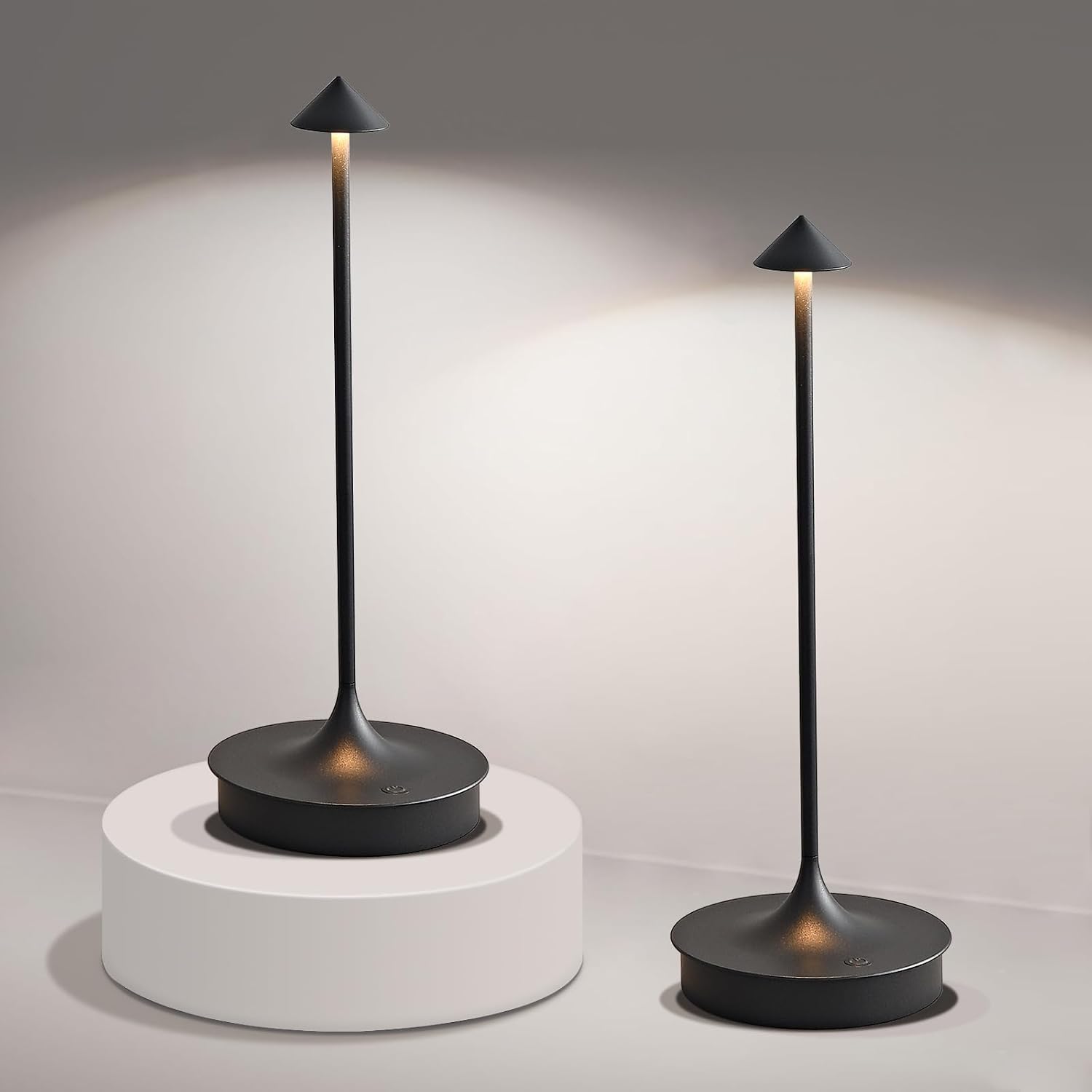 Detalle de Leomix LED Tischlampe kabellos – 2er Set, 4000 mAh, IP54, Touch & stufenlose Dimmbarkeit