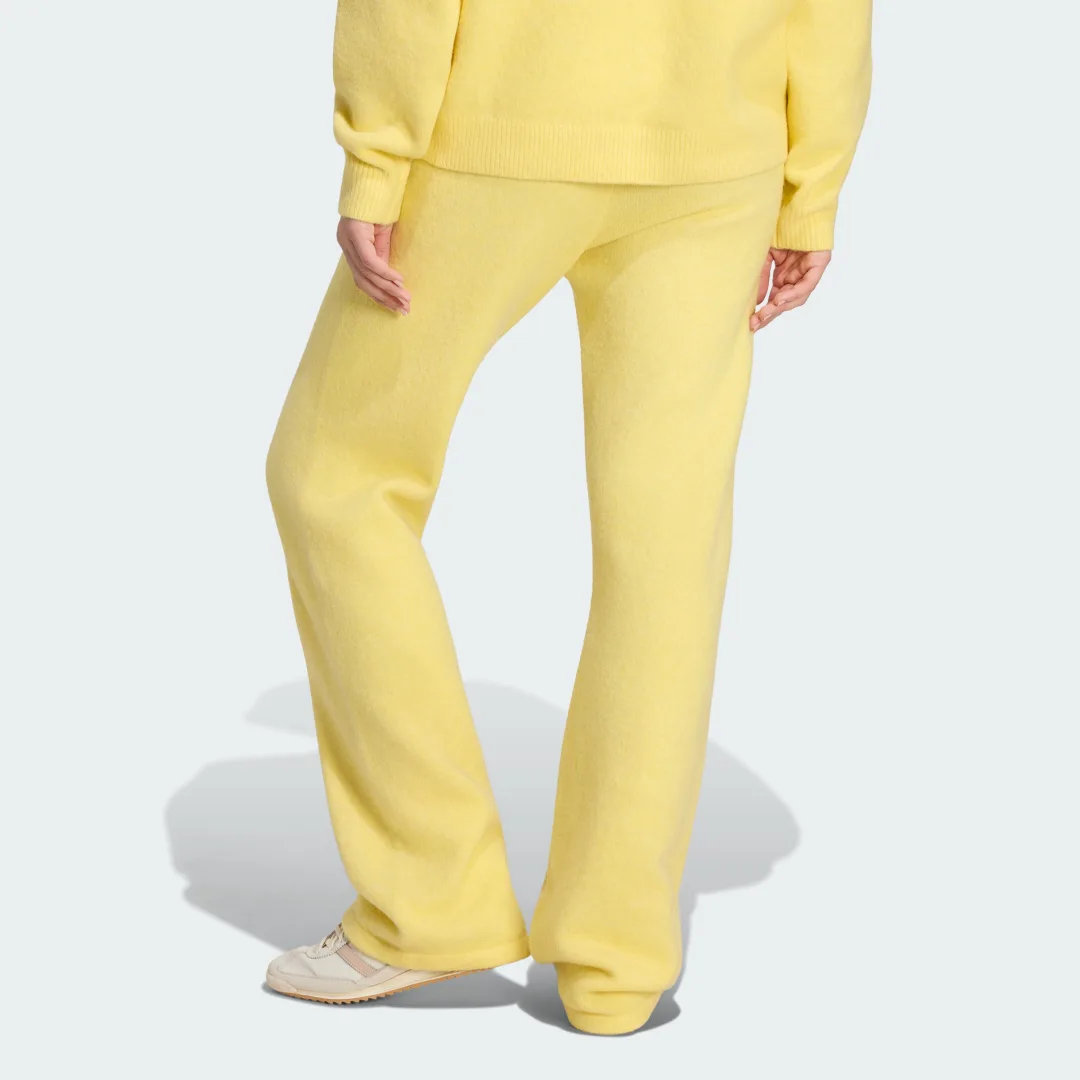 Detalle de Pantalón de punto adidas Originals Athletic Dept – Amarillo