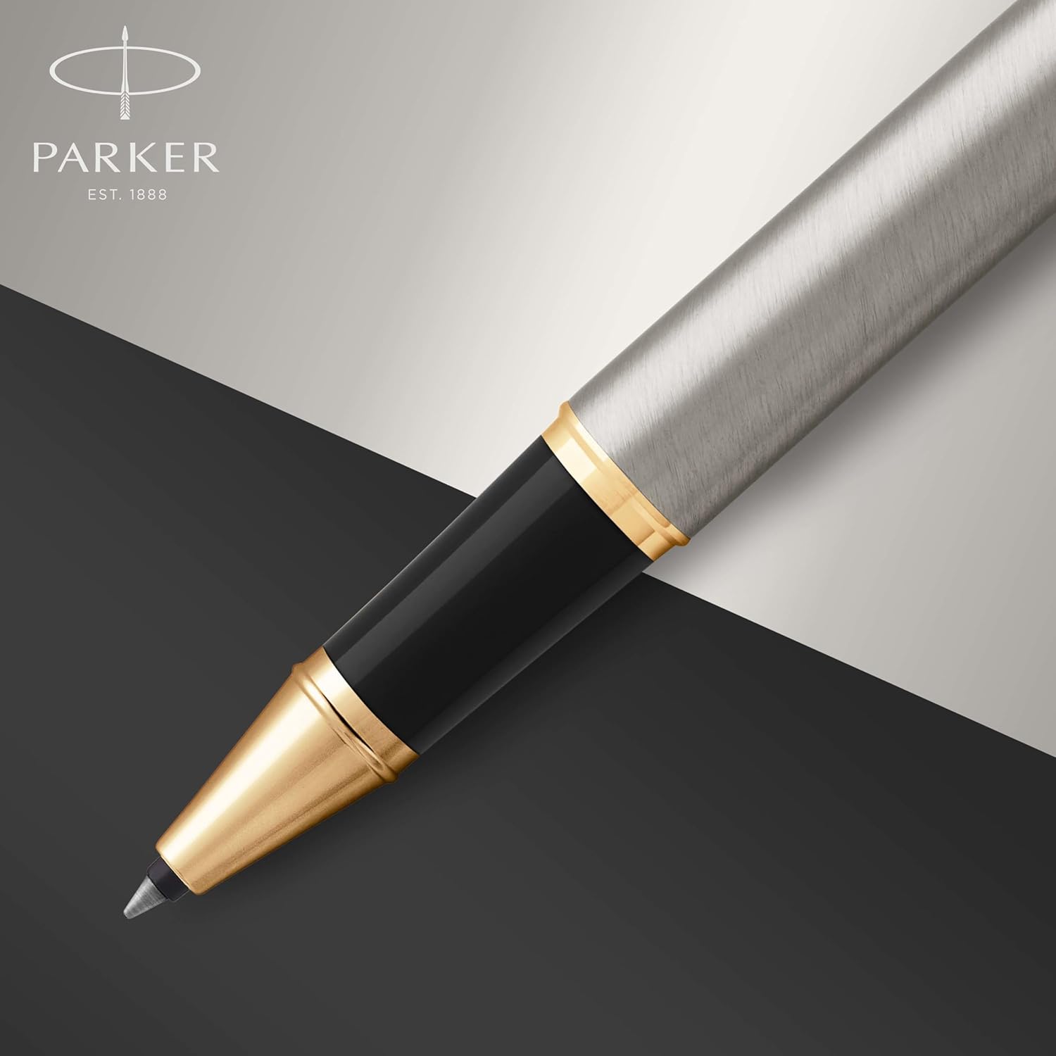 Detalle 2 de Parker IM Bolígrafo Roller | Elegancia en acero inoxidable ✒