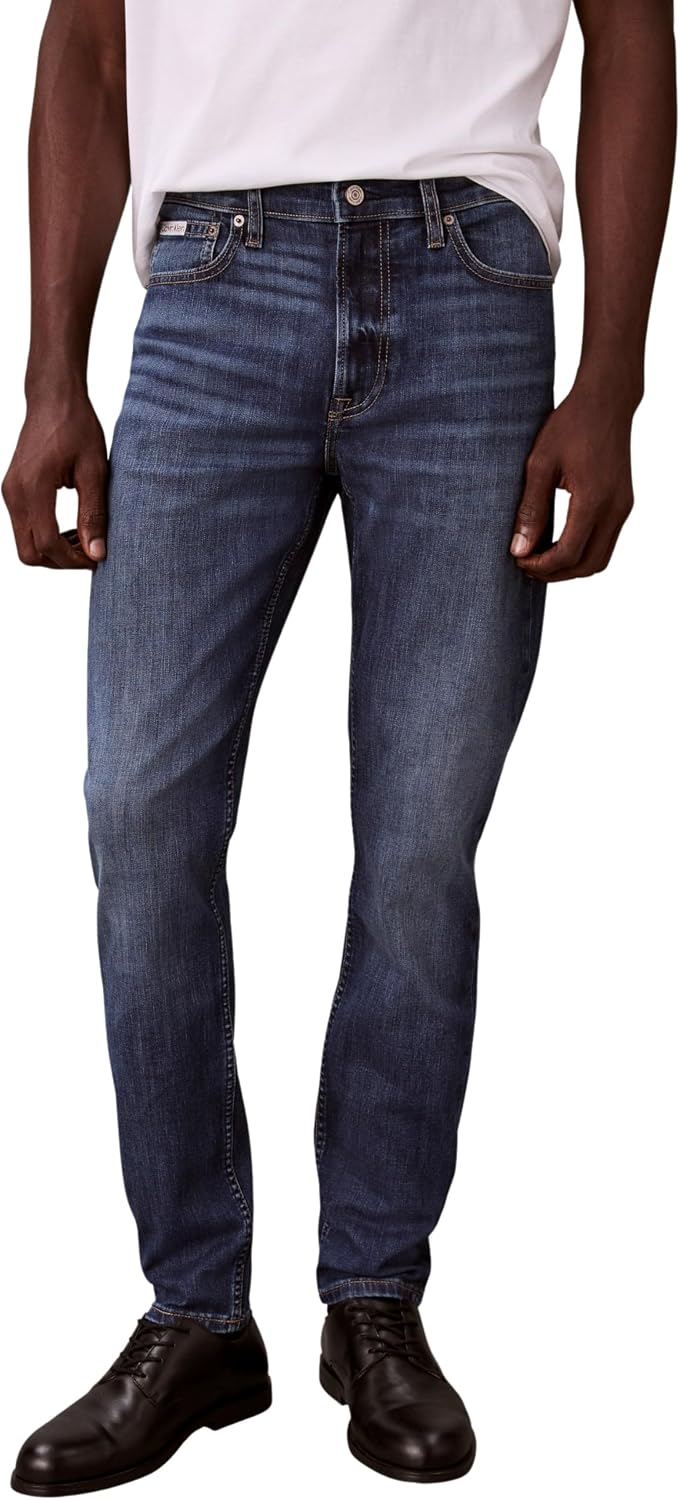 Detalle de Calvin Klein Slim Taper Dark Irving Jean LV04RE779G – jeans unisex daily wear
