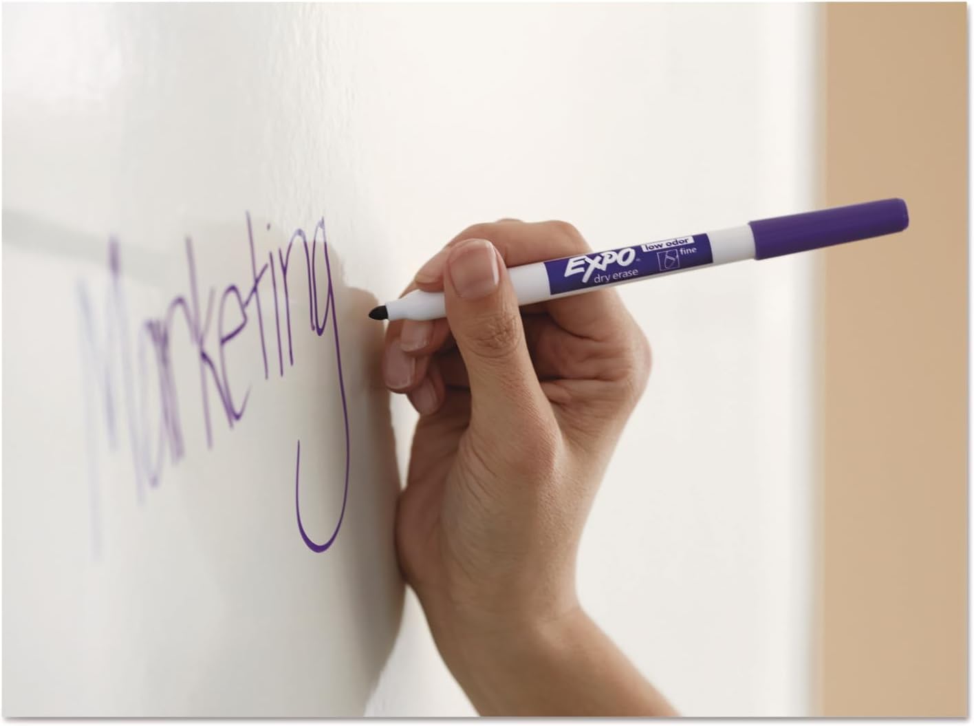 Detalle 2 de EXPO Dry Erase Markers (Low Odor Ink) — Black Fine Tip, 12-Count