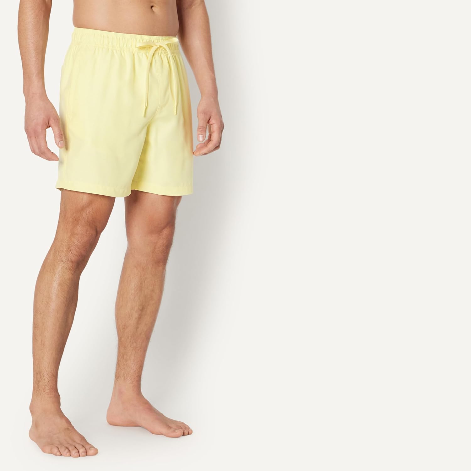 Detalle 2 de Amazon Essentials Herren Badeshorts – kurze Badehose mit Netzfutter, Taschen und Kordelzugverschluss