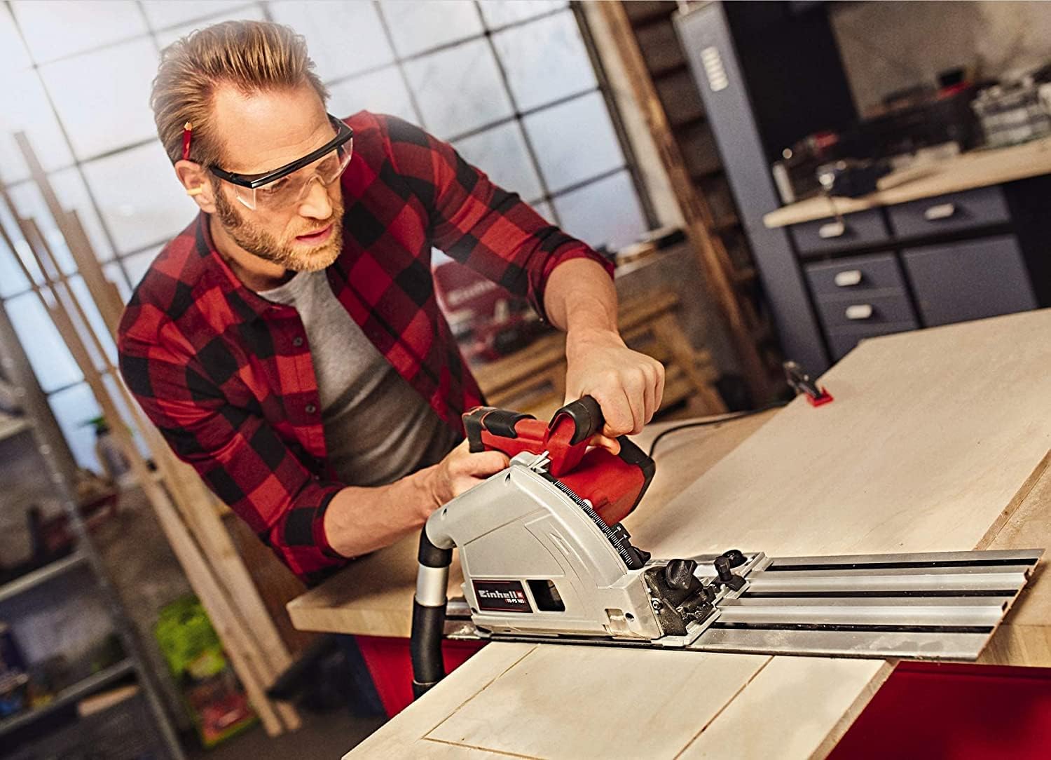 Thumbnail 1 de Einhell TE-PS 165 1200W plunge saw with tool-free cutting depth and tilt adjustment